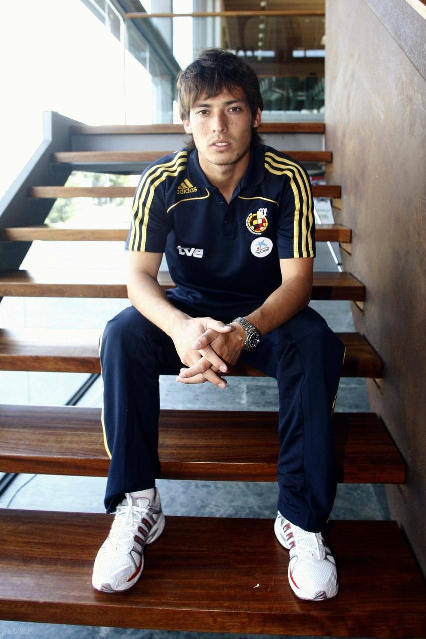 爱游戏体育-包含太狠了！瓦伦西亚赛前主帅复盘转会期马德里竞技调整名单以备NBA常规赛，德布劳内与70激战SKT分钟的词条